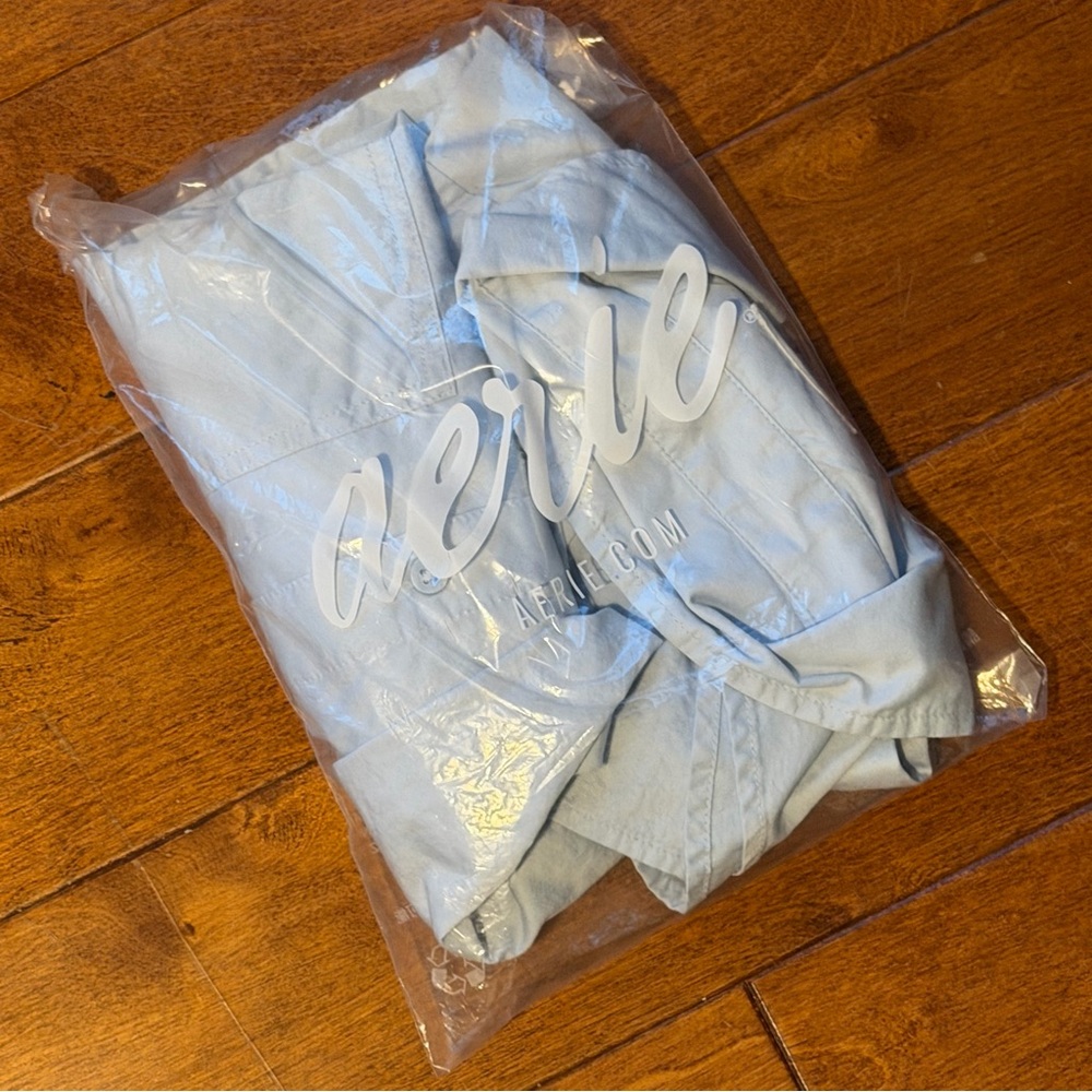 American Eagle “Perfect Button Up” NWT - image 5